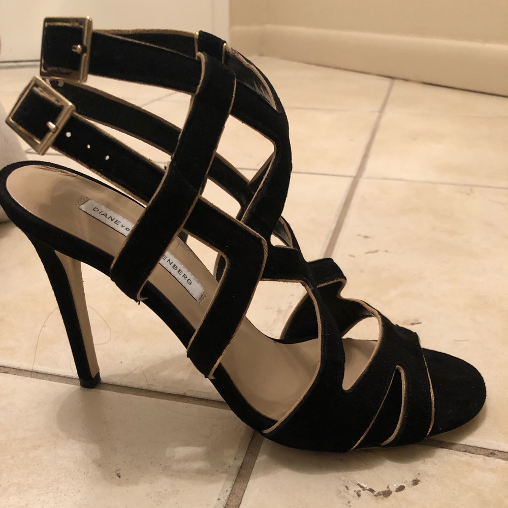 BRAND NEW DVF black suede Heels with gold
